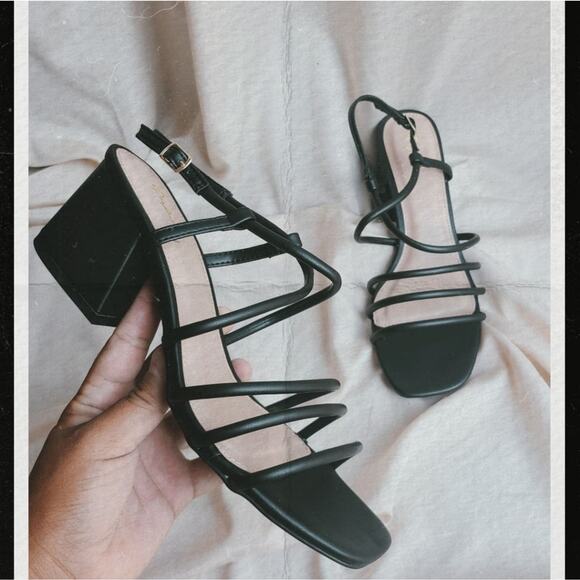 Qupid The Monica Black strappy Sandal chunky heel y2k block heel wedding party - Picture 2 of 9